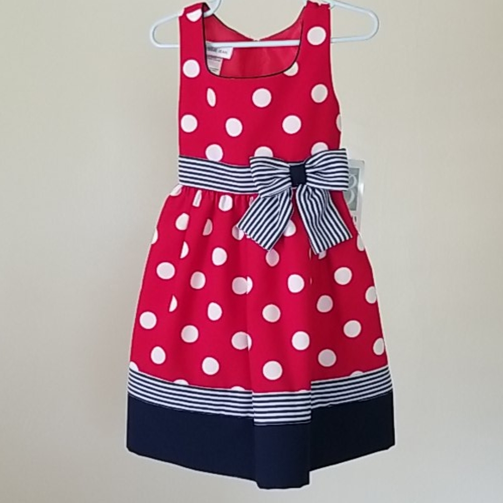 Girl's dress (new), size 4.